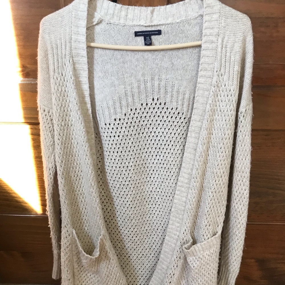 American Eagle tan cardigan